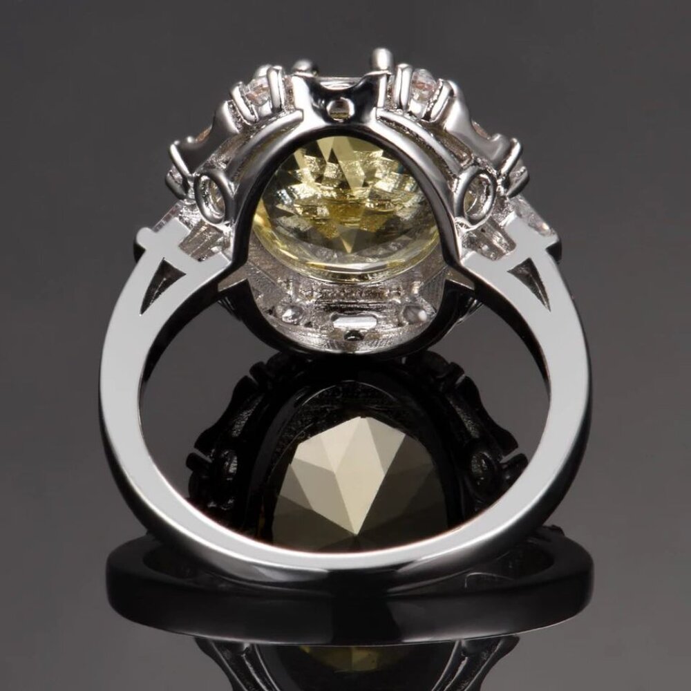 Women's Chunky Citrine Ring with an Oval Cut and Baguette Accent Stones - Picture 3 of 4